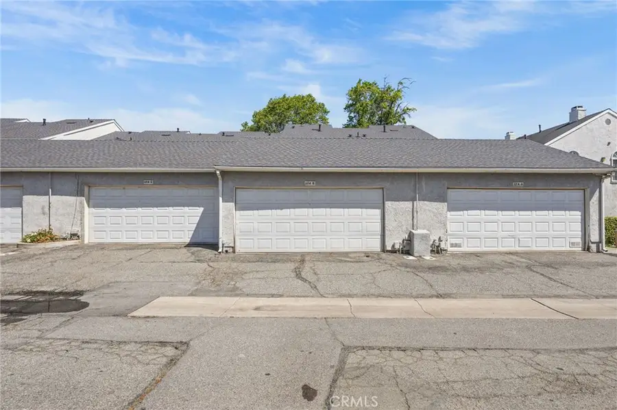 174 W Walnut #B, Rialto, CA 92376 - #2