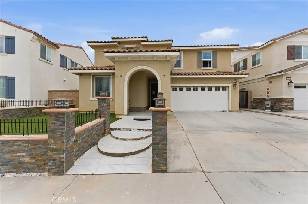 17019 Red Tail, Fontana, CA 92336 - #1