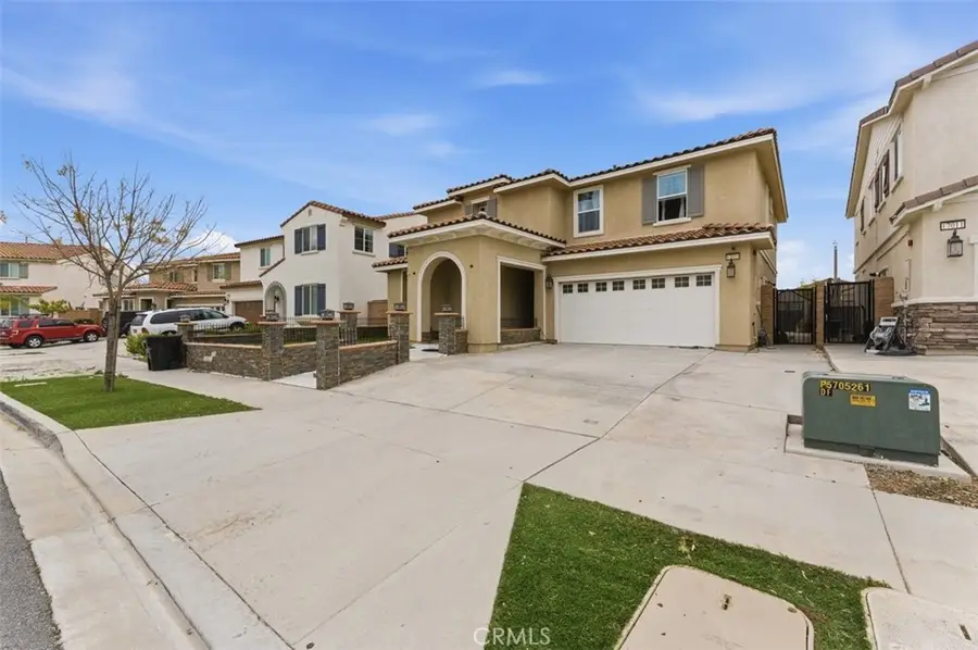 17019 Red Tail, Fontana, CA 92336 - #2