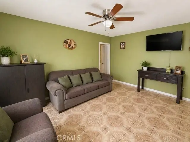 488 E Gilbert, San Bernardino, CA 92404 - #3