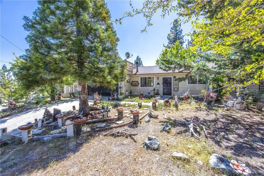 2164 Outer Hwy 2 Highway S, Wrightwood, CA 92397 - #2