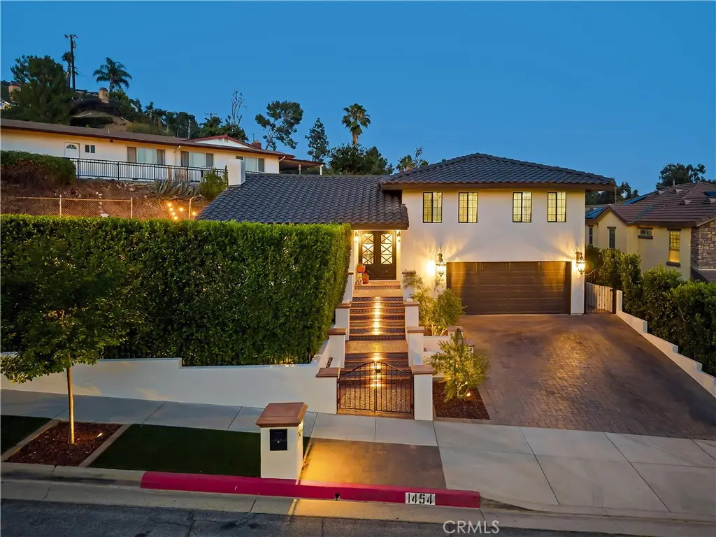 1454 N Hilltop, Azusa, CA 91702 - #1