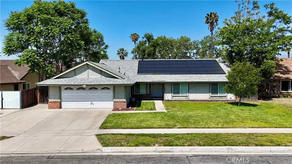 1252 N Mulberry Ave, Rialto, CA 92376 - #1