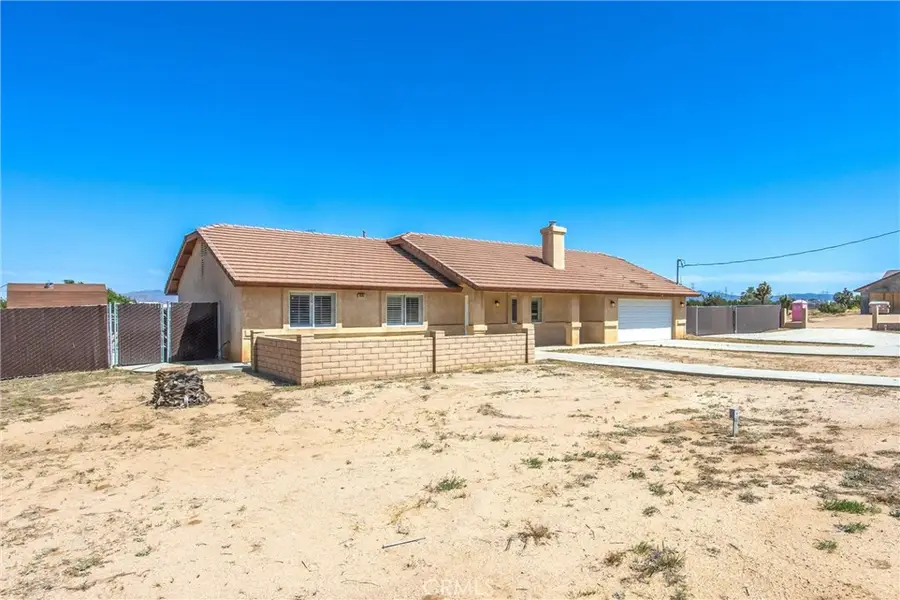 8305 Topaz, Hesperia, CA 92344 - #2