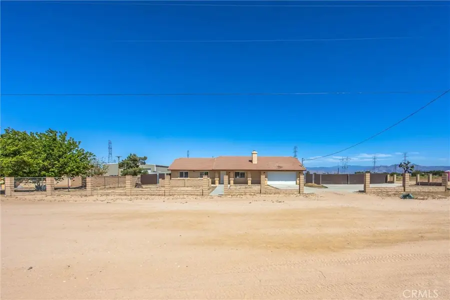 8305 Topaz, Hesperia, CA 92344 - #3