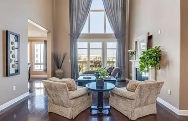 558 Caruso Avenue #558, Glendale, CA 91210