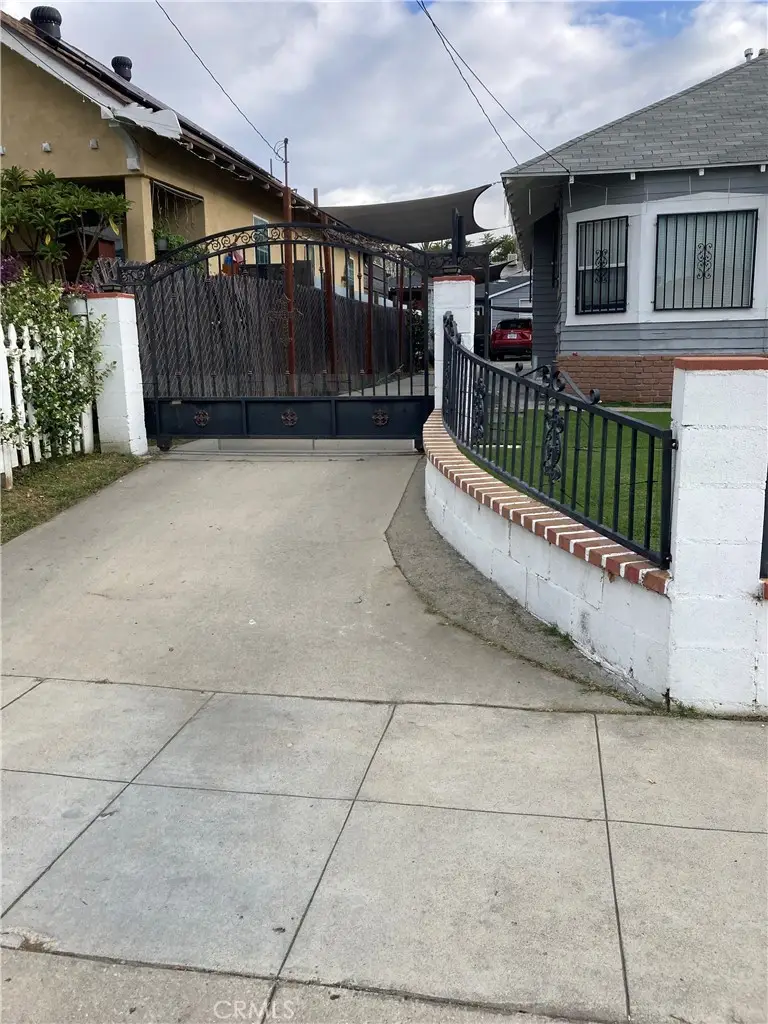 336 W 11th, San Bernardino, CA 92410 - #2