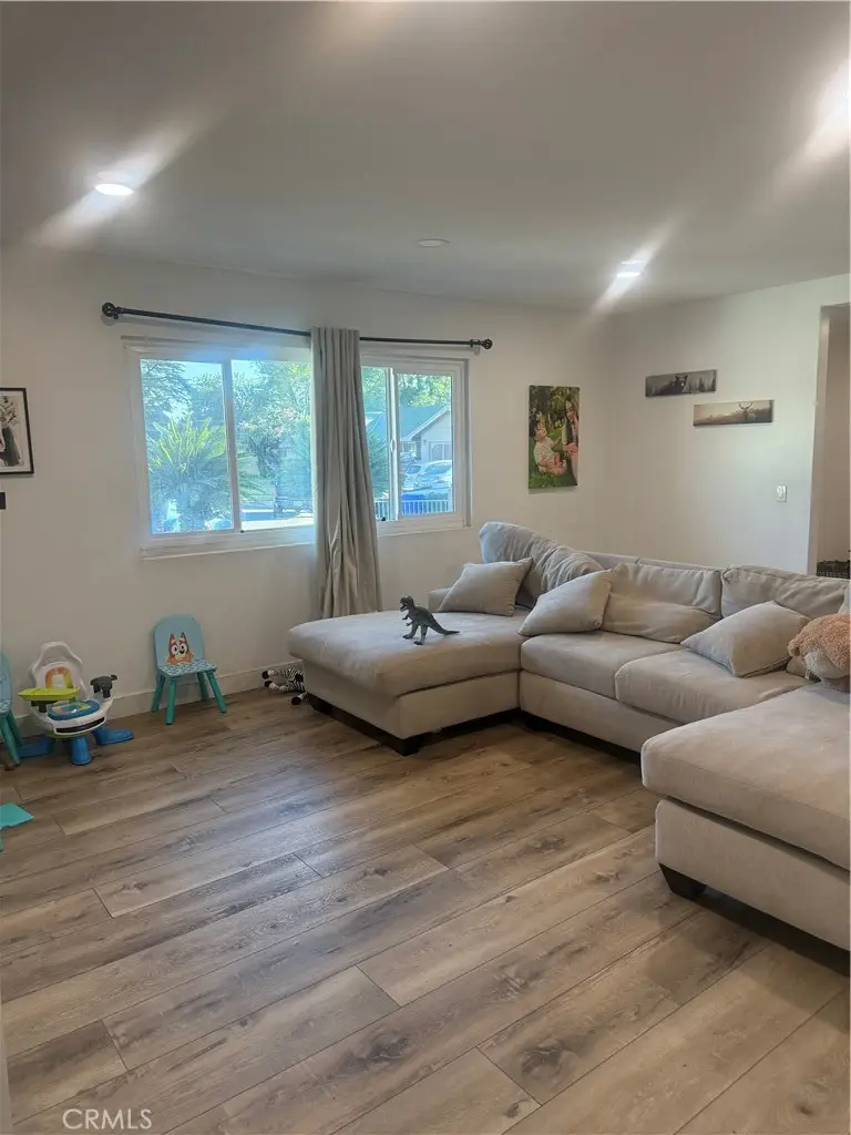 822 E.virginia St., Rialto, CA 92376 - #2