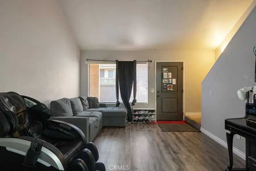 435 W 9th, Upland, CA 91786 - #3