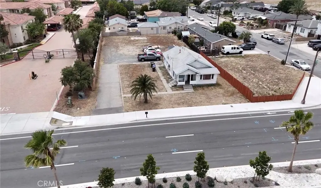 7790 Sierra, Fontana, CA 92336 - #1