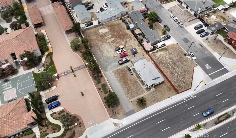 7790 Sierra, Fontana, CA 92336 - #2