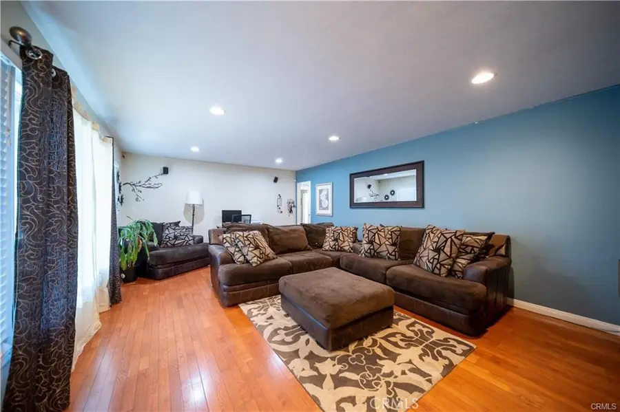 209 E Francis, Corona, CA 92879 - #2