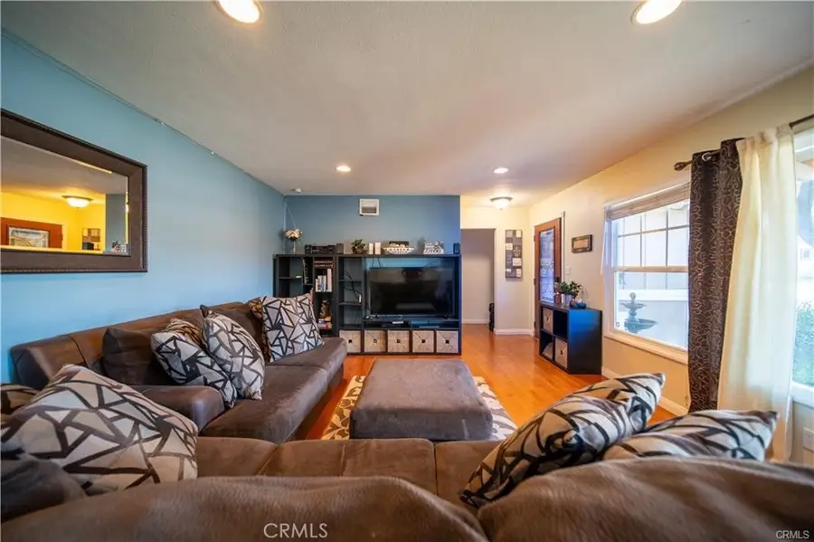 209 E Francis, Corona, CA 92879 - #3