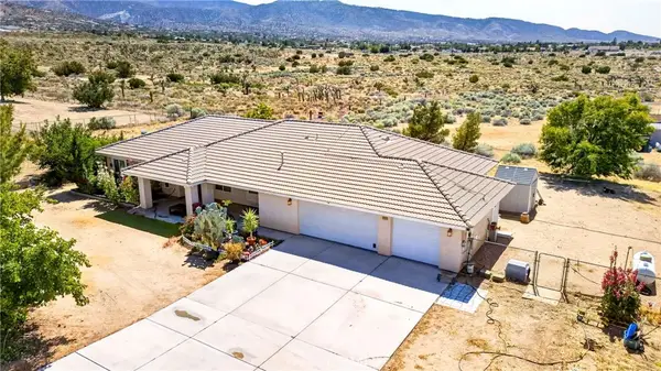 9562 Cambria Court, Phelan, CA 92371