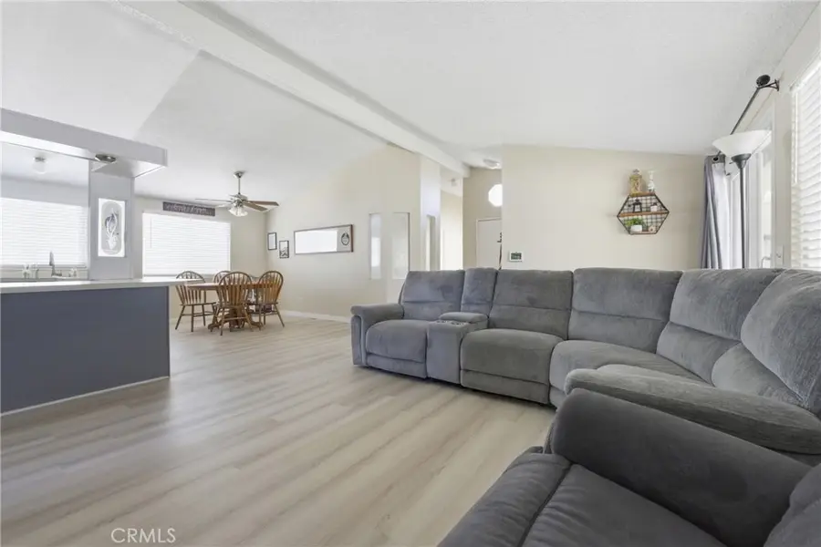 140 W Pioneer #72, Redlands, CA 92374 - #3