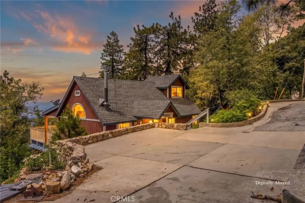 1134 Scenic Way, Rimforest, CA 92378 - #1