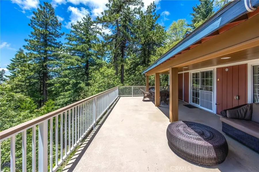 1134 Scenic Way, Rimforest, CA 92378 - #3
