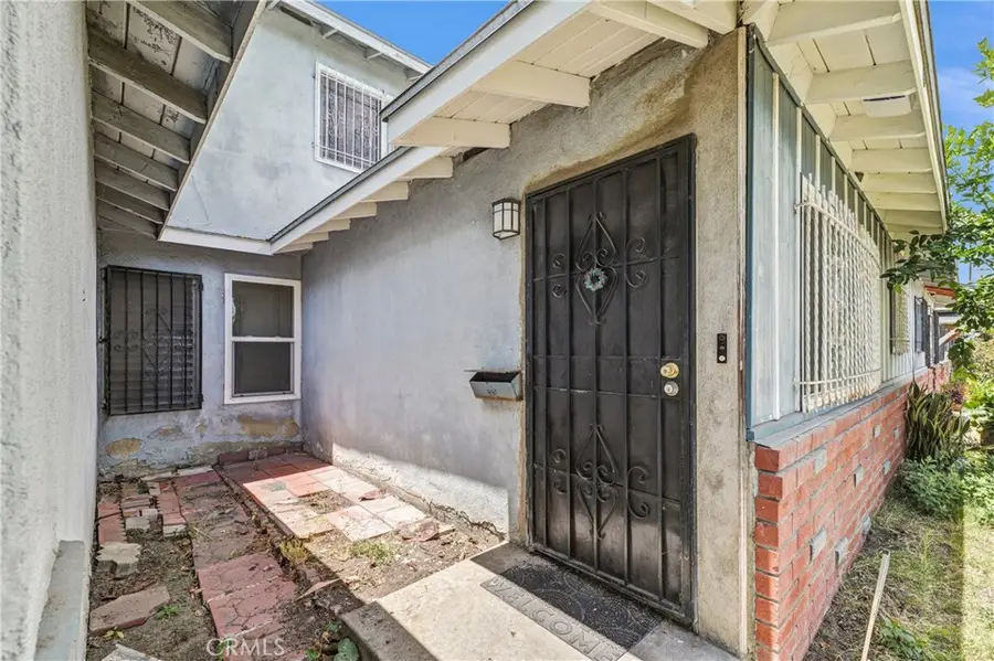 30 Camelback N, Carson, CA 90745 - #2