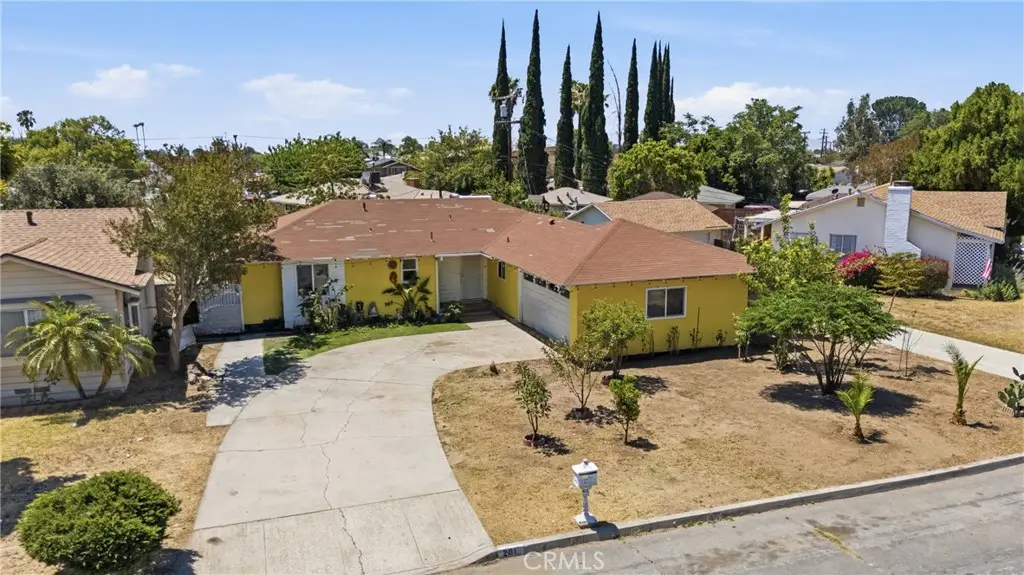 201 W Rosewood, Rialto, CA 92376 - #1