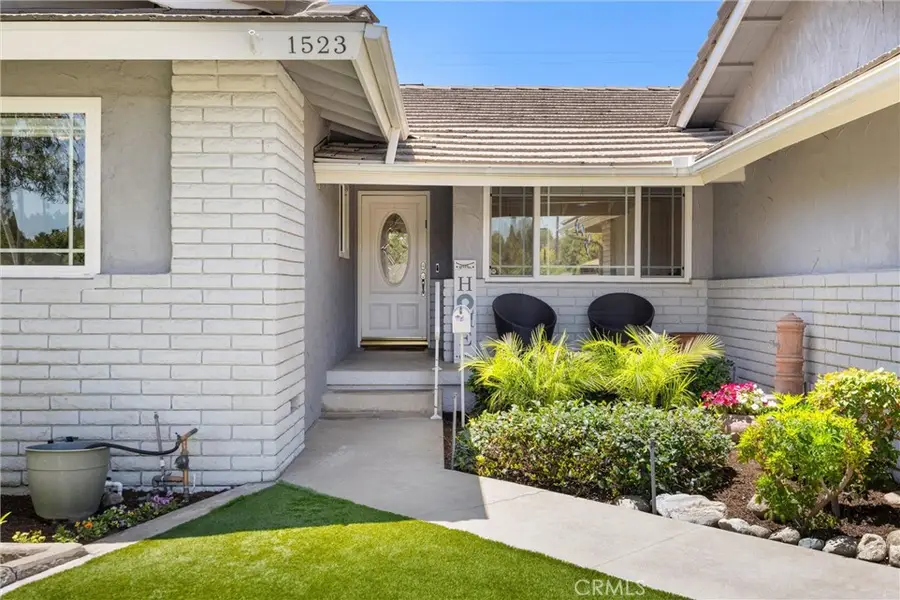 1523 Columbine Way, Upland, CA 91786 - #2