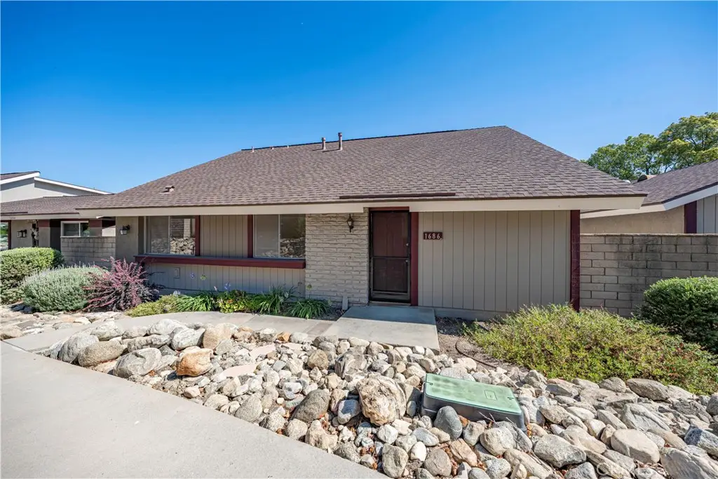 1686 Carmel Circle E, Upland, CA 91784 - #1