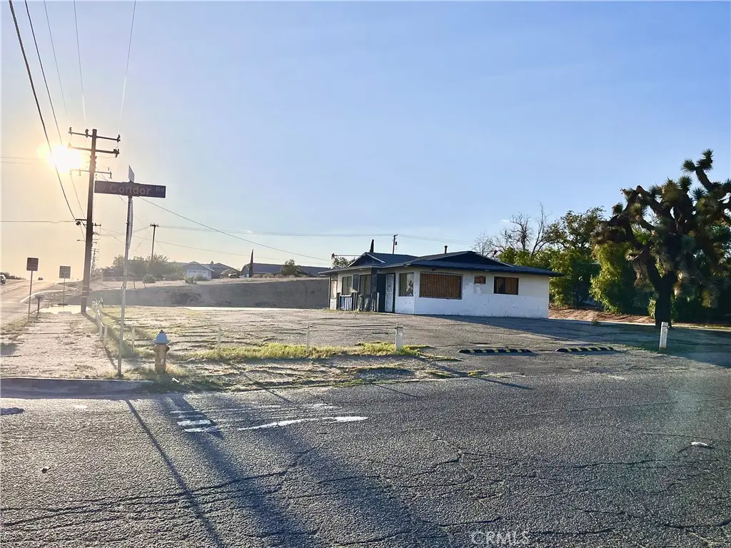 15720 Mojave Drive, Victorville, CA 92394 - #1