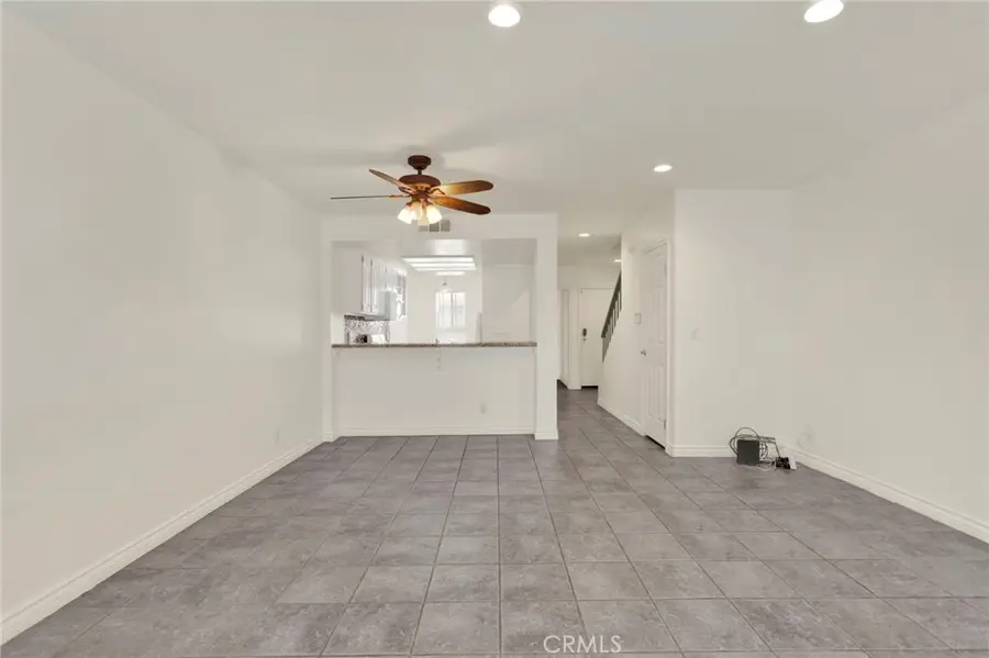 9906 Owensmouth #14, Chatsworth, CA 91311 - #3