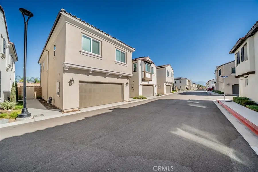 214 Bonita Lane, Rialto, CA 92376 - #3