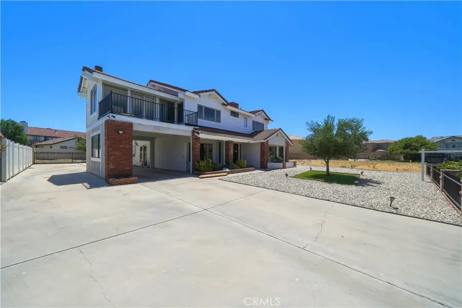 18380 Lakeview Drive, Victorville, CA 92395 - #2