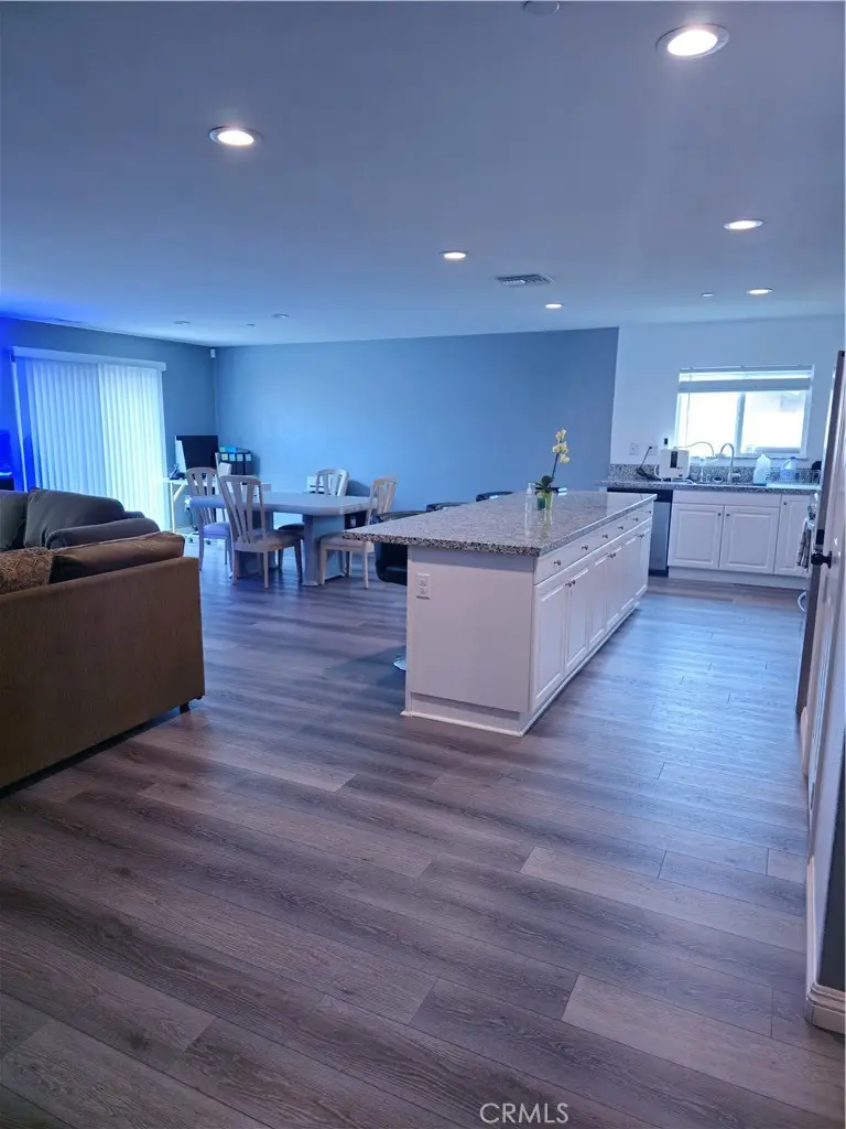 570 Farmstead, Hemet, CA 92543 - #3