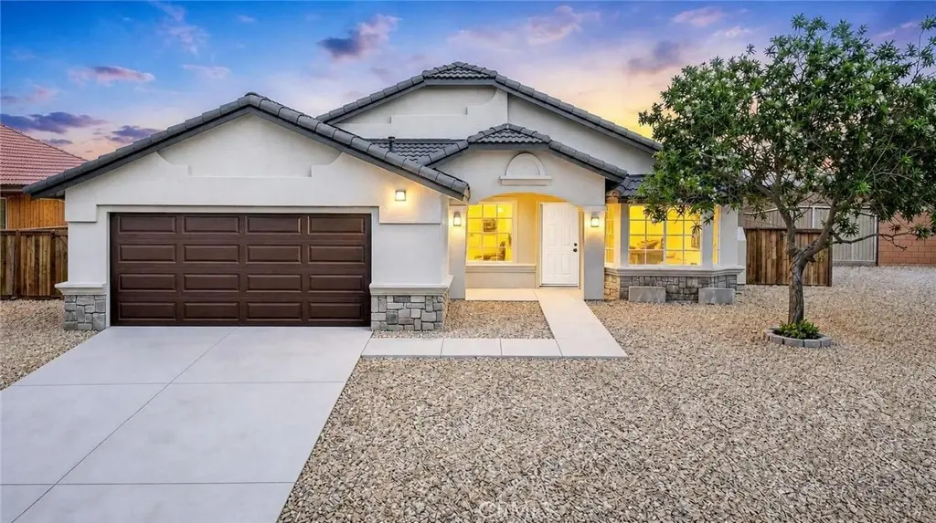 15536 Jojoba, Victorville, CA 92394 - #1