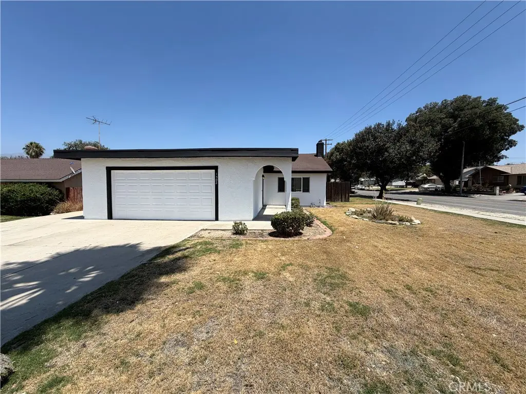 1502 Berkeley Drive, Redlands, CA 92374 - #1