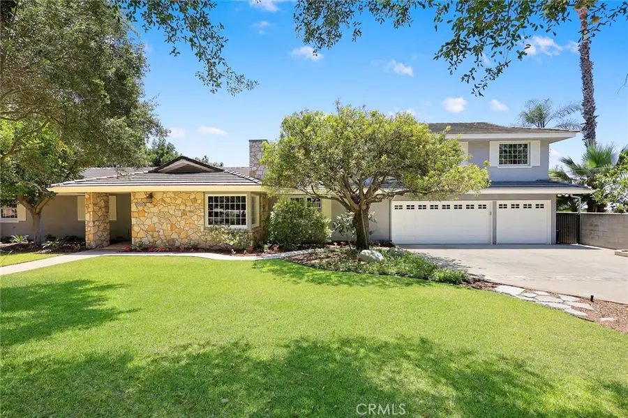 1060 W Leadora Avenue, Glendora, CA 91741 - #3