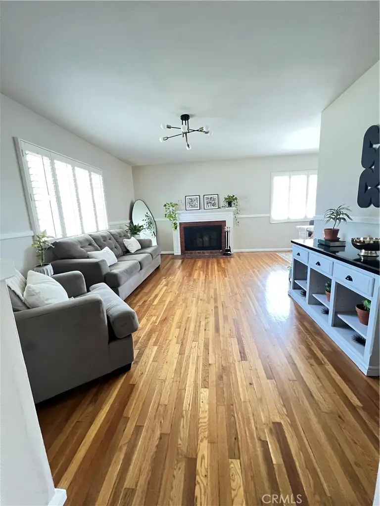 558 E Bonnie Brae Court, Ontario, CA 91764 - #2