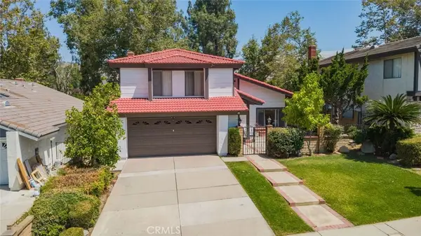 3 Old Wood, Phillips Ranch, CA 91766