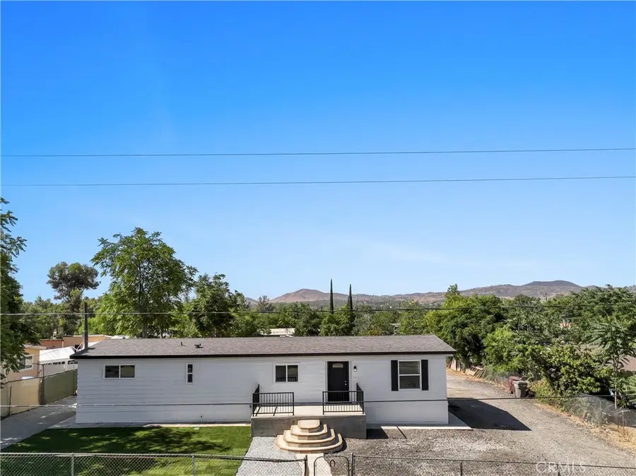 21133 Kinney, Perris, CA 92570 - #3