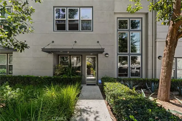 223 N Bush, Santa Ana, CA 92701