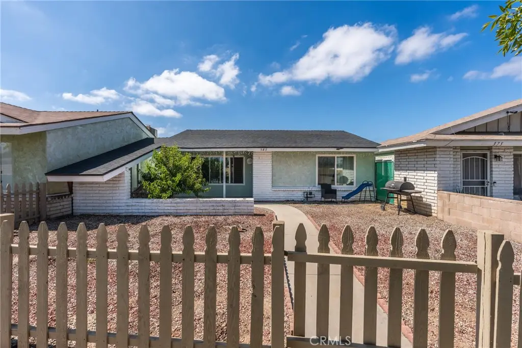 385 E Stetson, Hemet, CA 92543 - #1
