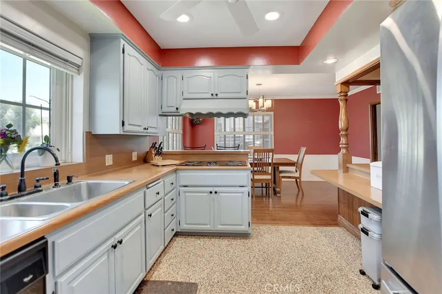510 Fernshaw, La Verne, CA 91750 - #3