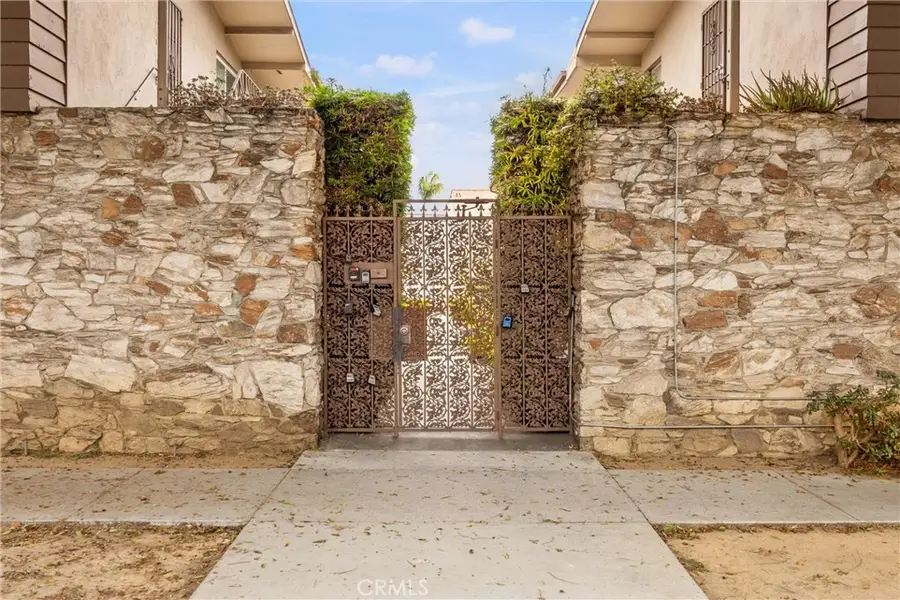 1400 E 3rd #6, Long Beach, CA 90802 - #3