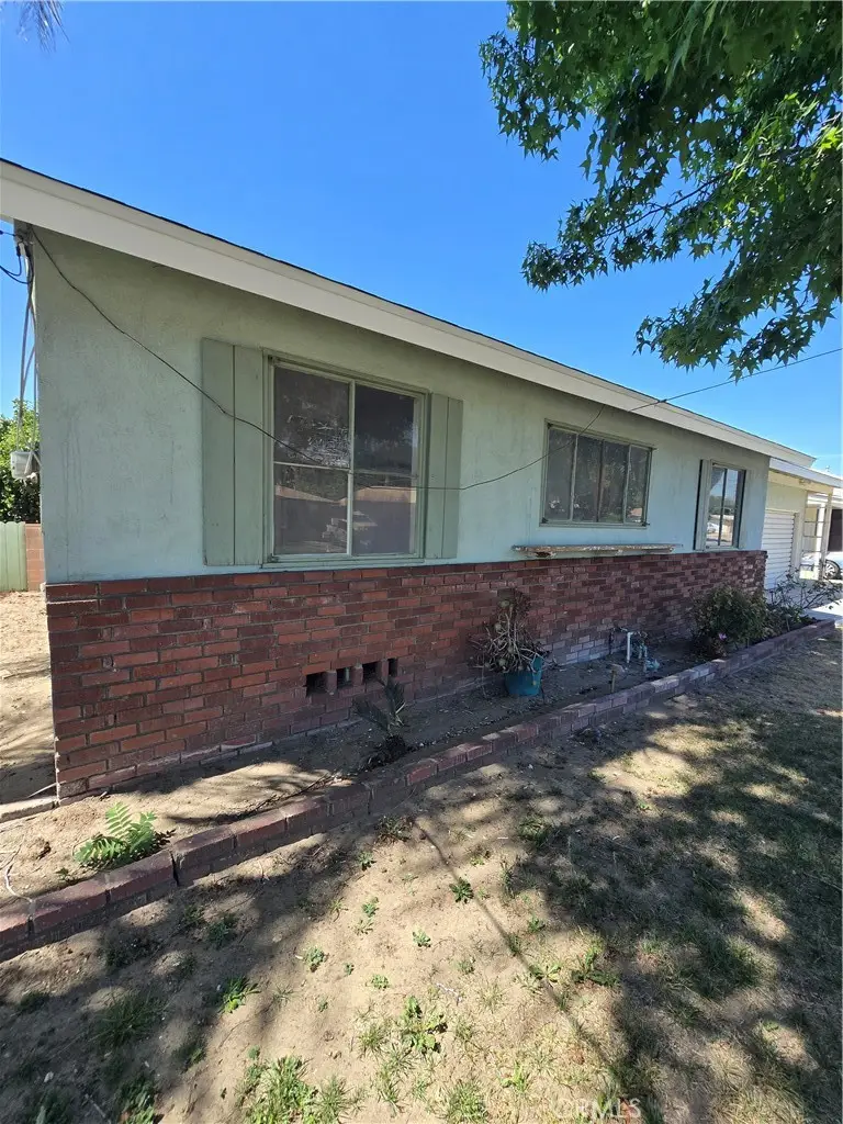 237 W Van Koevering, Rialto, CA 92376 - #2