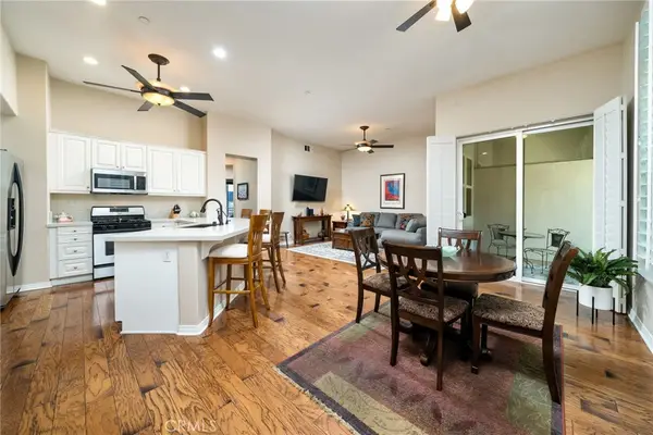 704 W 1st Street, Claremont, CA 91711