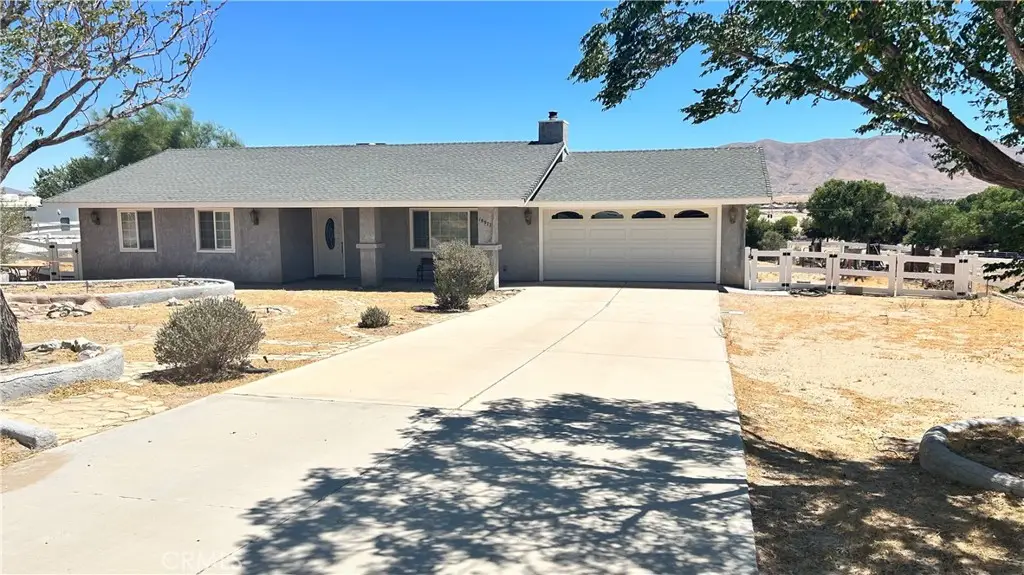 18977 Covina, Hesperia, CA 92345 - #1