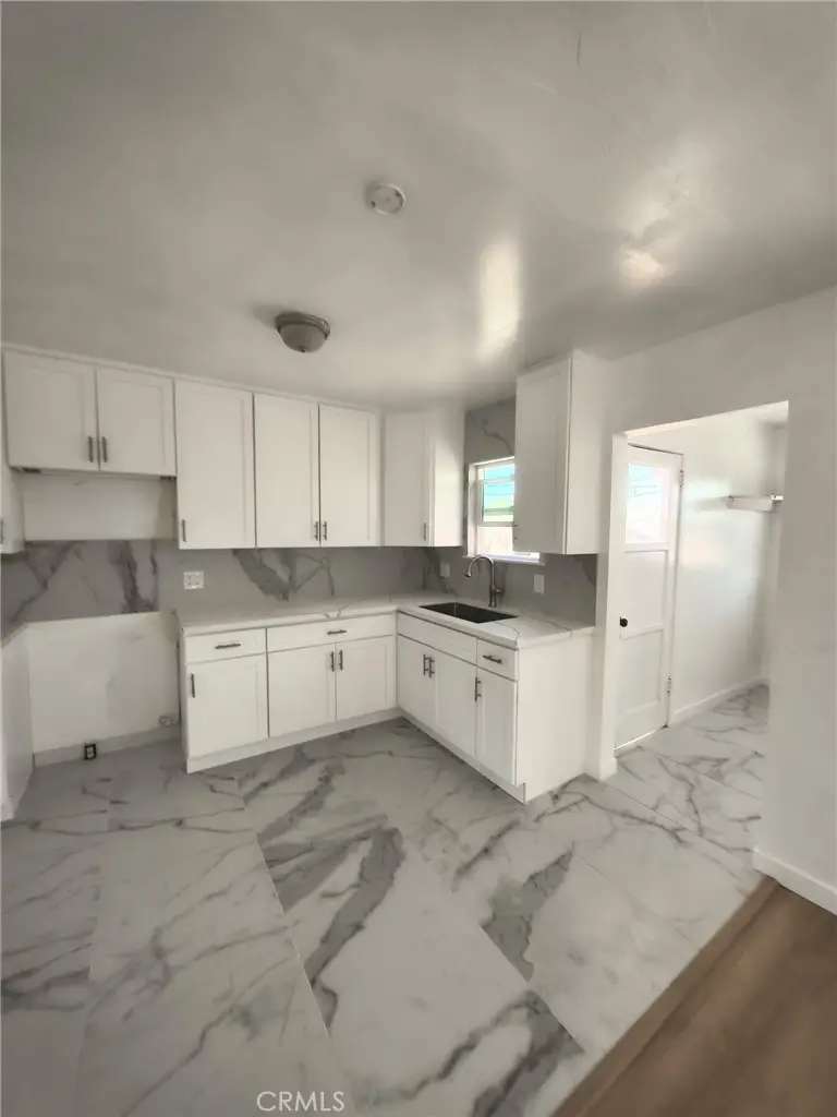 309 Wilshire Place, Barstow, CA 92311 - #2