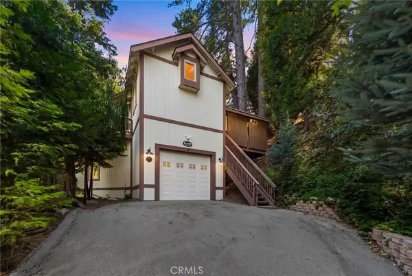 24599 Geneva Dr, Crestline, CA 92325