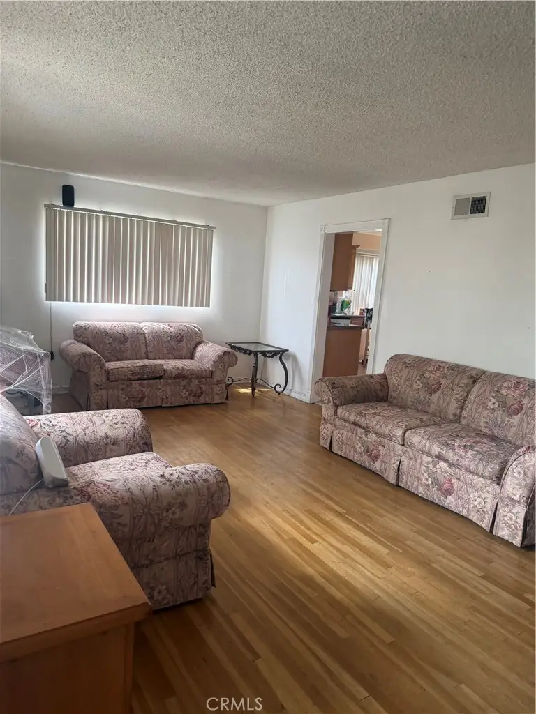 1381 N Glenfinnan, Covina, CA 91722 - #3