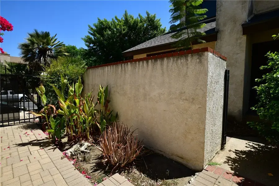 9601 Sylmar Avenue #1, Panorama City, CA 91402 - #3