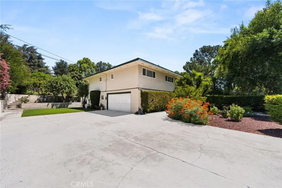 2449 Euclid Crescent E, Upland, CA 91784 - #3