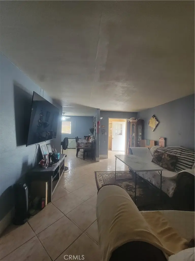 8567 Trey Avenue, Riverside, CA 92503 - #3