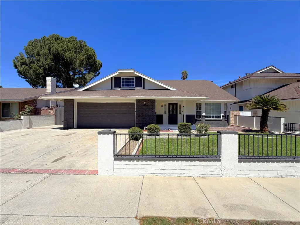 19631 Four Oaks Street, Canyon Country, CA 91351 - #1